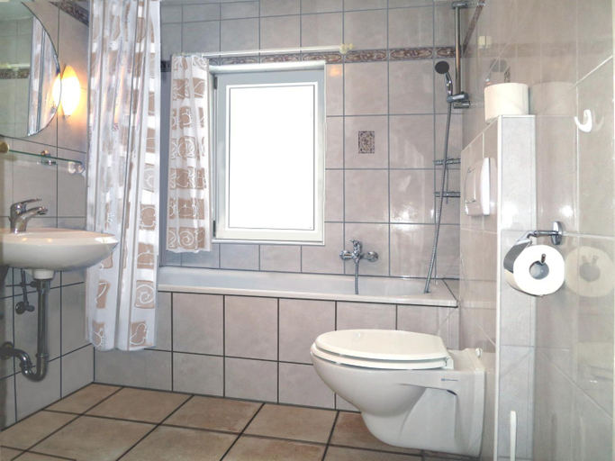 Bathroom, Atelier Probst- Hornwiesenstraße 4, Konstanz