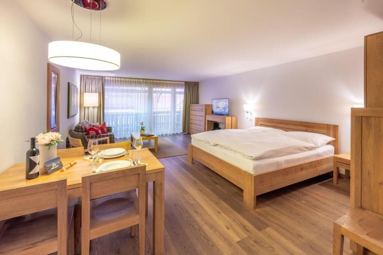 Room 2, Haus Zur Matte B - Studio City Peak 1, Visp