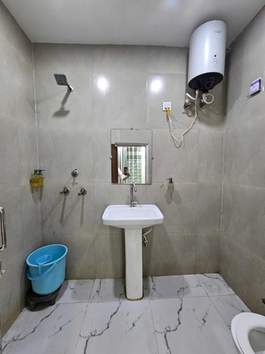 Bathroom 5, The Snowdrop Chakrata, Dehradun