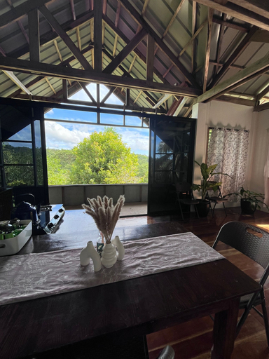 Primary image, Siquijor Overlooking House 100 meters before Cambugahay Falls, Lazi