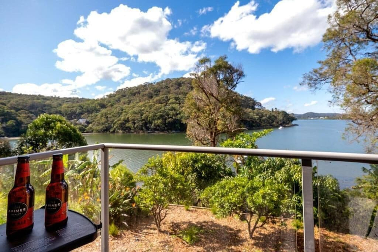 Property grounds, 10 Horsfield Road, Gosford - West