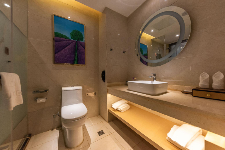 Bathroom 5, Lavande Hotels Xianning Tonghui Plaza, Xianning