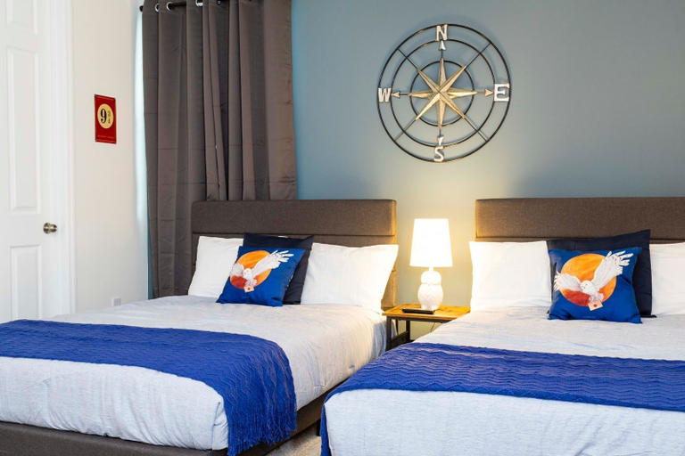 Room 4, Modern 9BR Family Villa Disney Pool, Osceola