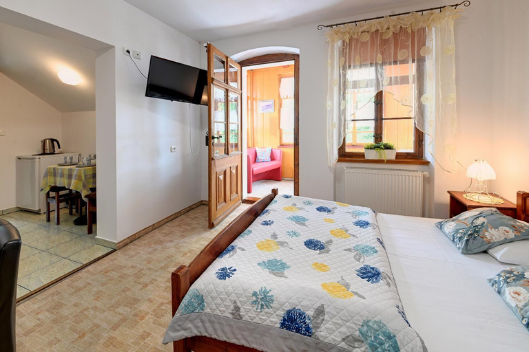 Bedroom 2, Apartamenty i Pokoje w centrum Karpacza, Jelenia Góra