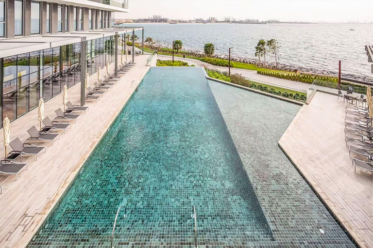 Sport & Beauty 4, Livbnb - Tranquil 2BR in Bluewaters, Dubai