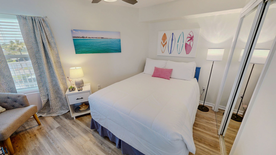 Bedroom 3, SeaCrest #313 Bright, Airy Coastal Vibes 2 Bedroom Condo by RedAwning, Okaloosa