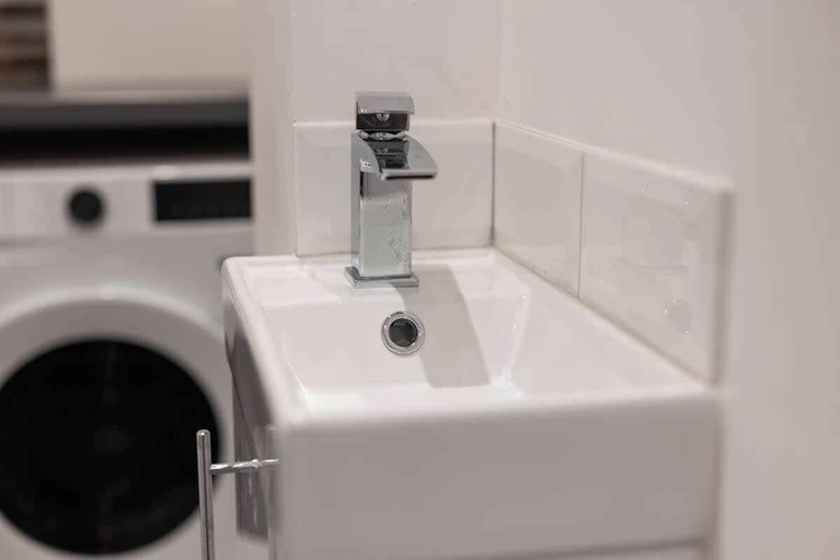 Room 4, Perfect Booking Central 2 Bed Home Near Beach, North Tyneside