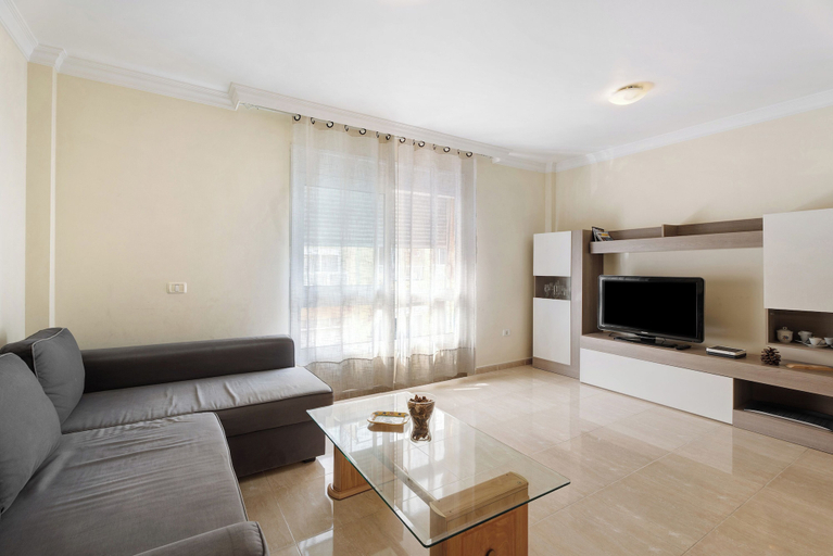 Living room 4, Charming 2-Bedroom Apartment in Playa San Juan, Spain, Santa Cruz de Tenerife