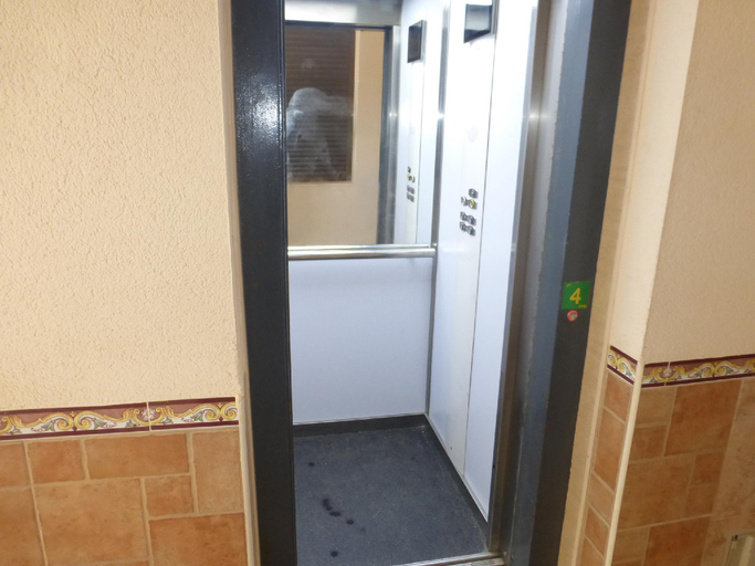 2, 1 bedroom apartment at 50 meters from the beach, Almería