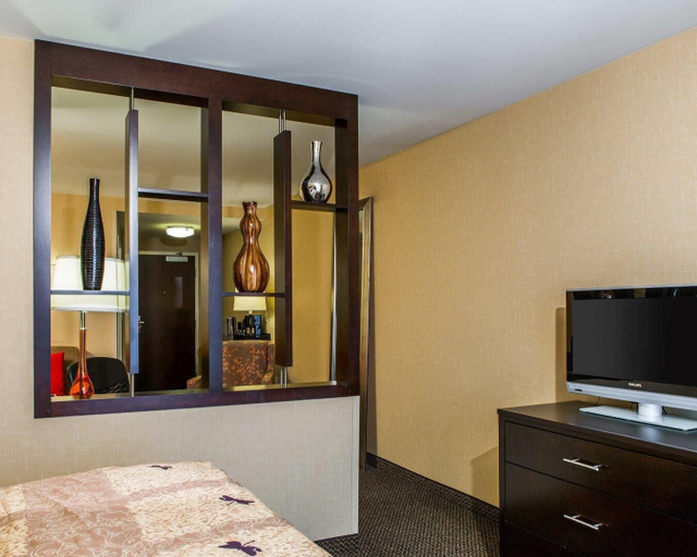 Bedroom 4, Cambria Hotel Appleton, Outagamie