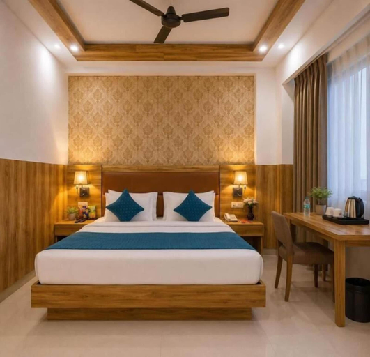 Room 4, Hotel Airport Hilton Sky IGI Airport T-3, Delhi