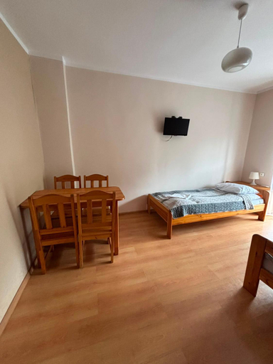 Others 5, Gorski Osrodek Pod Kamiennikiem, Myślenice