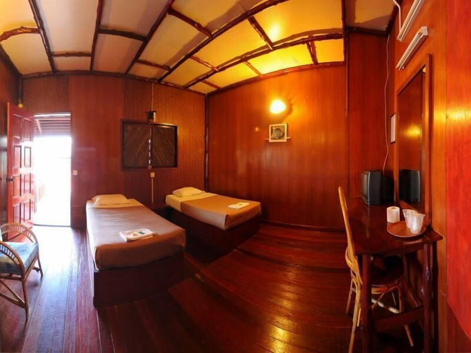 Bedroom 4, Dragon Inn Floating Resort Semporna, Semporna