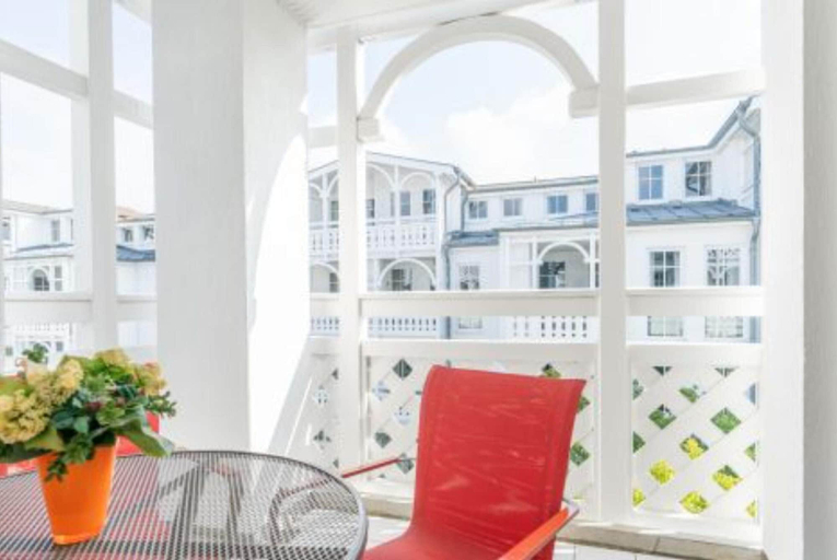 Balcony, Komfortable Ferienwohnung mit Balkon, Vorpommern-Rügen