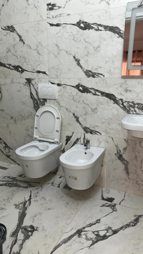 Bathroom 5, Mali i Robit Apartments, Kavajës