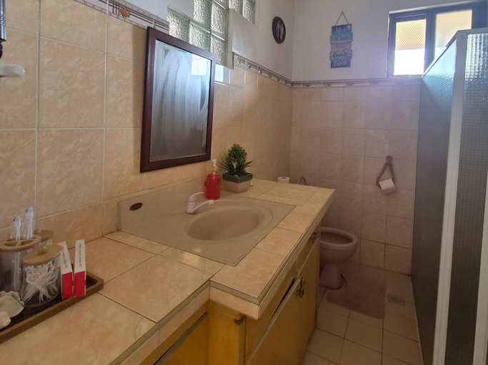 Bathroom 2, Danao RM House, Danao City