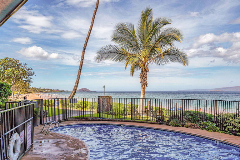 Sport & Beauty, Hale Hui Kai 106 - Beautiful Ground Floor Unit, on Keawakapu Beach, Split AC!, Maui