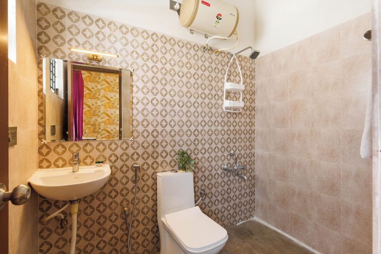 Bathroom 2, Azure Lumina by Stayjade3bhkpool Garden1hr HSR, Krishnagiri