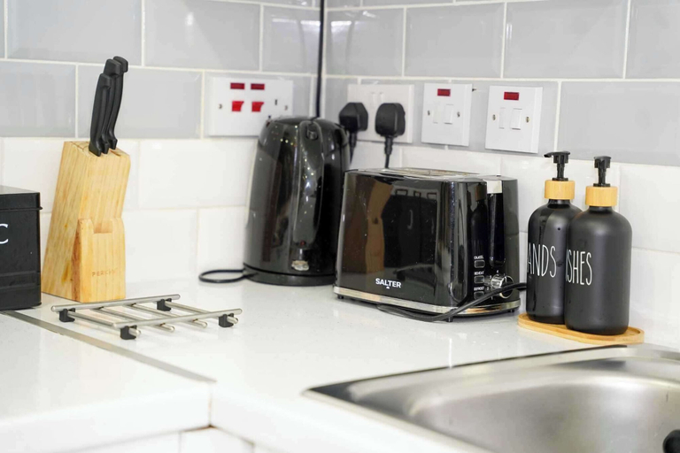 Miscellaneous, Ground Floor Apartment Sleeps 4 Parking, Cardiff