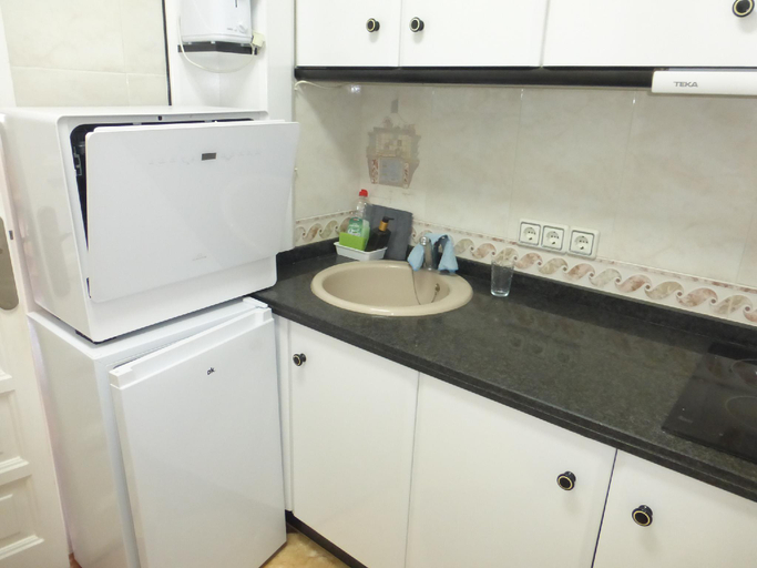 5, 1 bedroom apartment at 50 meters from the beach, Almería