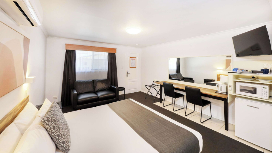 Bedroom 3, Best Western Caboolture Gateway Motel, Caboolture - Central