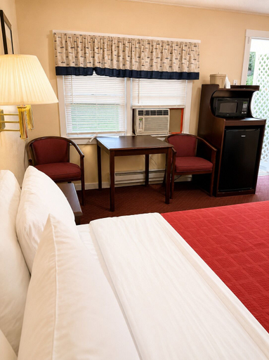 Bedroom 2, BEACHWAY MOTEL, Essex