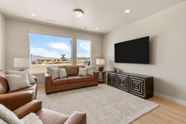 Living area 4, Sun Of A Beach 4 Bedroom Townhouse, Washington