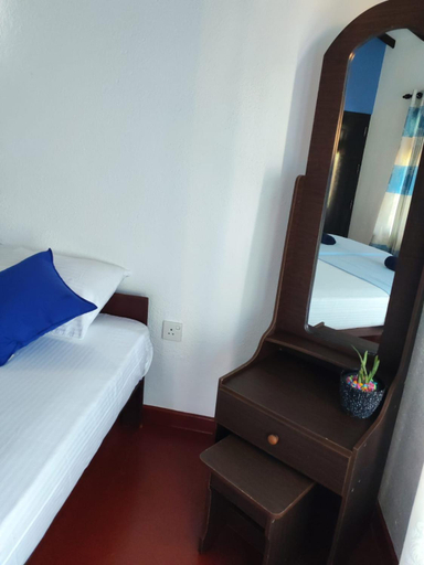 Bedroom 3, E-Beach Resort, Negombo