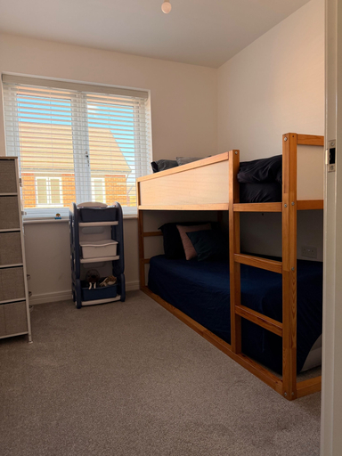 Room 5, House Sleeps 6 With Garden and Parking, Doncaster
