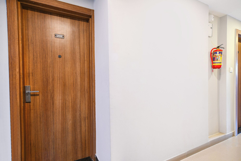 Lobby 3, Fabhotel Staywell, Indore