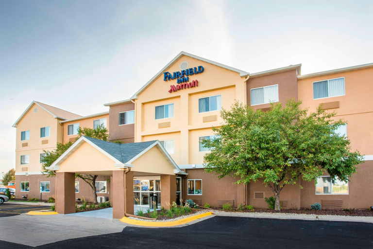 Exterior & Views, Fairfield Inn & Suites Peru, La Salle