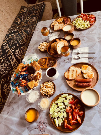 Food & Drinks 4, Azem Guest House, Ak-Talaa