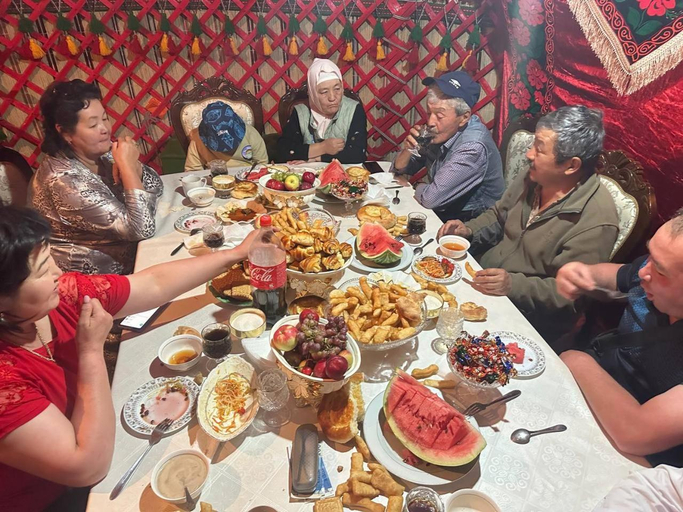 Food & Drinks 2, Rozalinda Guesthouse, Naryn