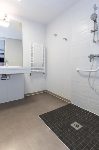 Bathroom 5, Residence Prestige Odalys Front de Neige, Savoie