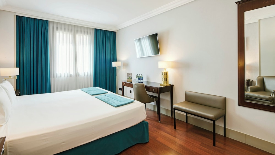 Bedroom 2, Sercotel Gran Hotel Conde Duque, Madrid