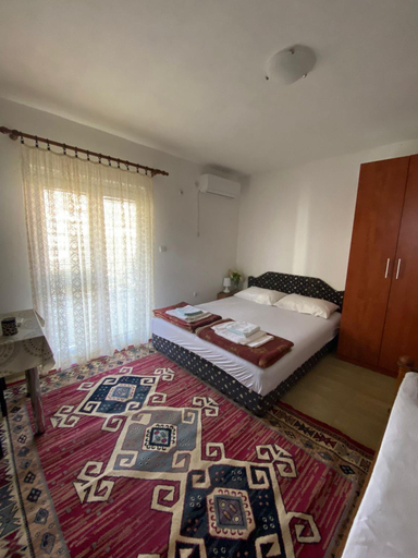 Others 5, Apartmani MIR