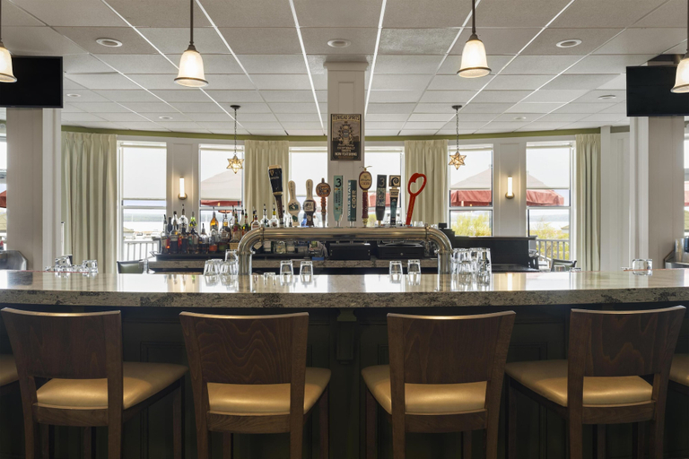 Food & Drinks 5, Hotel Chequamegon, BW Signature Collection, Ashland