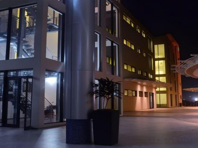 Exterior & Views 1, NAF CONFERENCE CENTRE AND SUITES, AbujaMun
