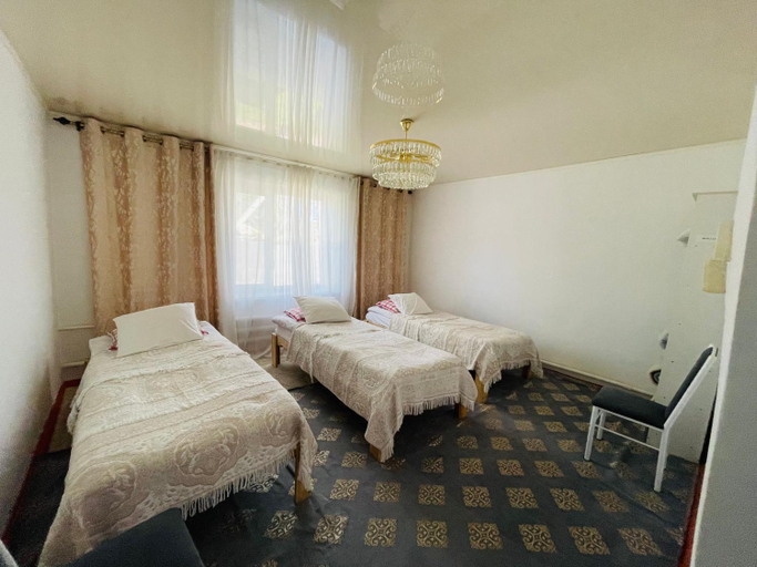 Bedroom 3, Azem Guest House, Ak-Talaa