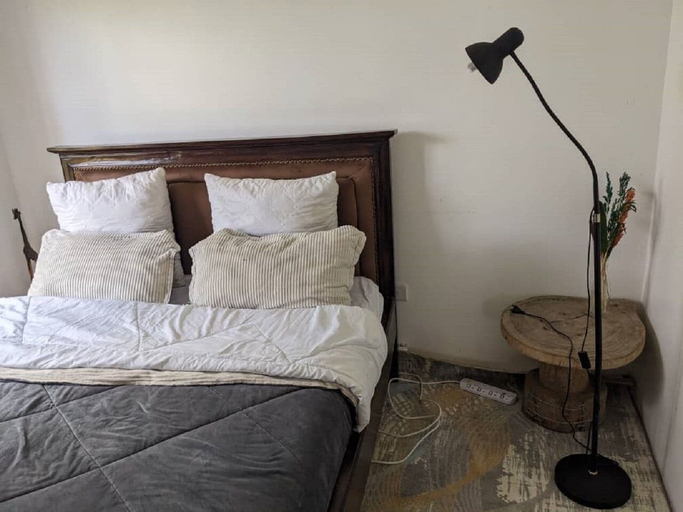 Room 2, Giraffe Gallery Home-Josmac Tours & Arts, Meru