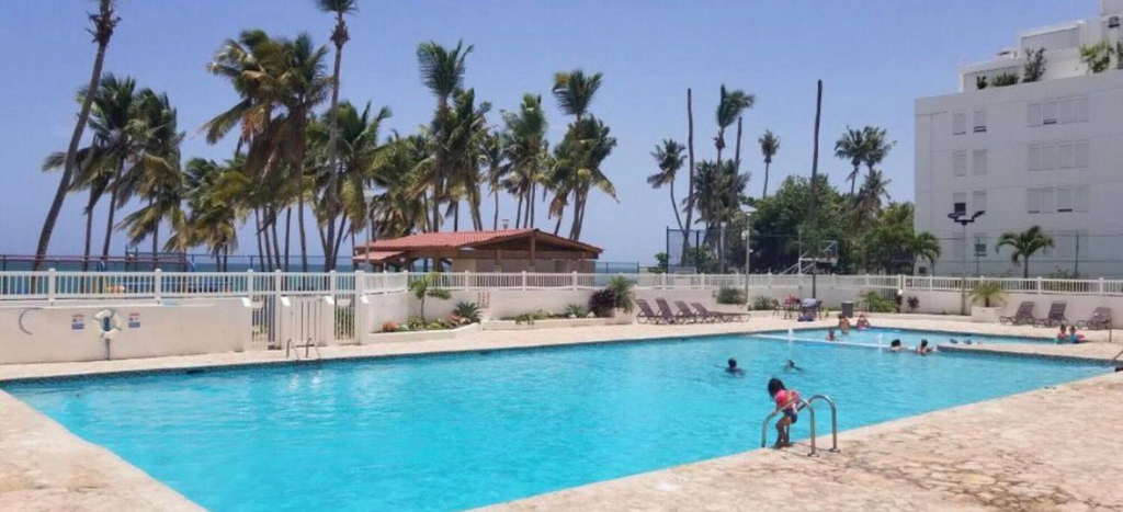 Pool 5, Blueberry Miracle Balcony Oceanfront Beach View