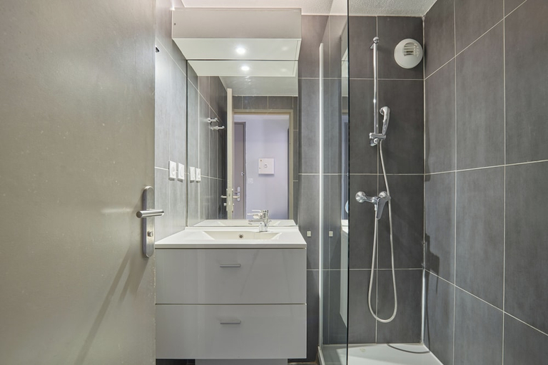 Bathroom 4, Residence Odalys Aqualia, Hérault