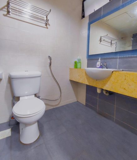 Bathroom 4, Bukit Bintang Apartments, Kuala Lumpur