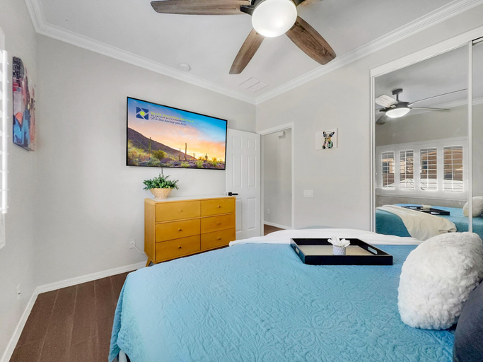 Room 2, Magic of Maricopa, Pinal