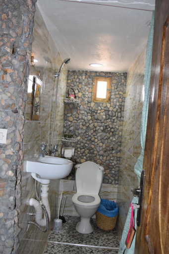 Bathroom, Dar Mayssa Rose, Ouarzazate