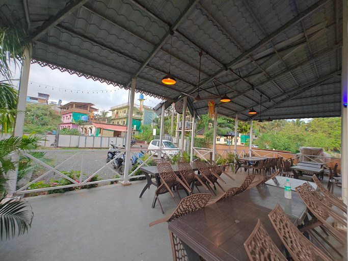 Food & Drinks 2, Mermaid Avisa, North Goa