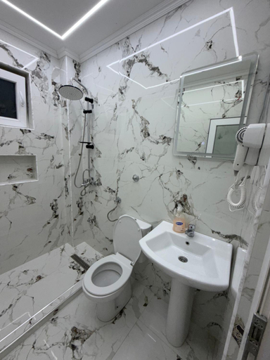 2, Apartments Afi Lindi