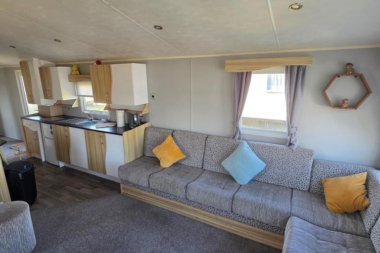 Living area 5, 3 Bedroom Cayton Bay Home Sleeps 8 - Pool, North Yorkshire