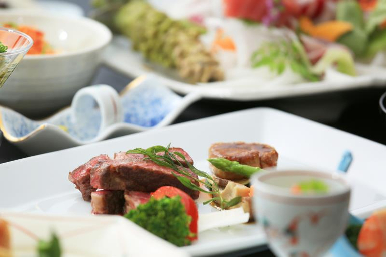 Restaurant 5, Izukogen Hotel Itsutsuboshi, Itō