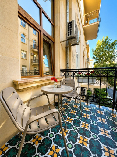 Outdoor dining 2, Amara Boutique Hotel, Baku